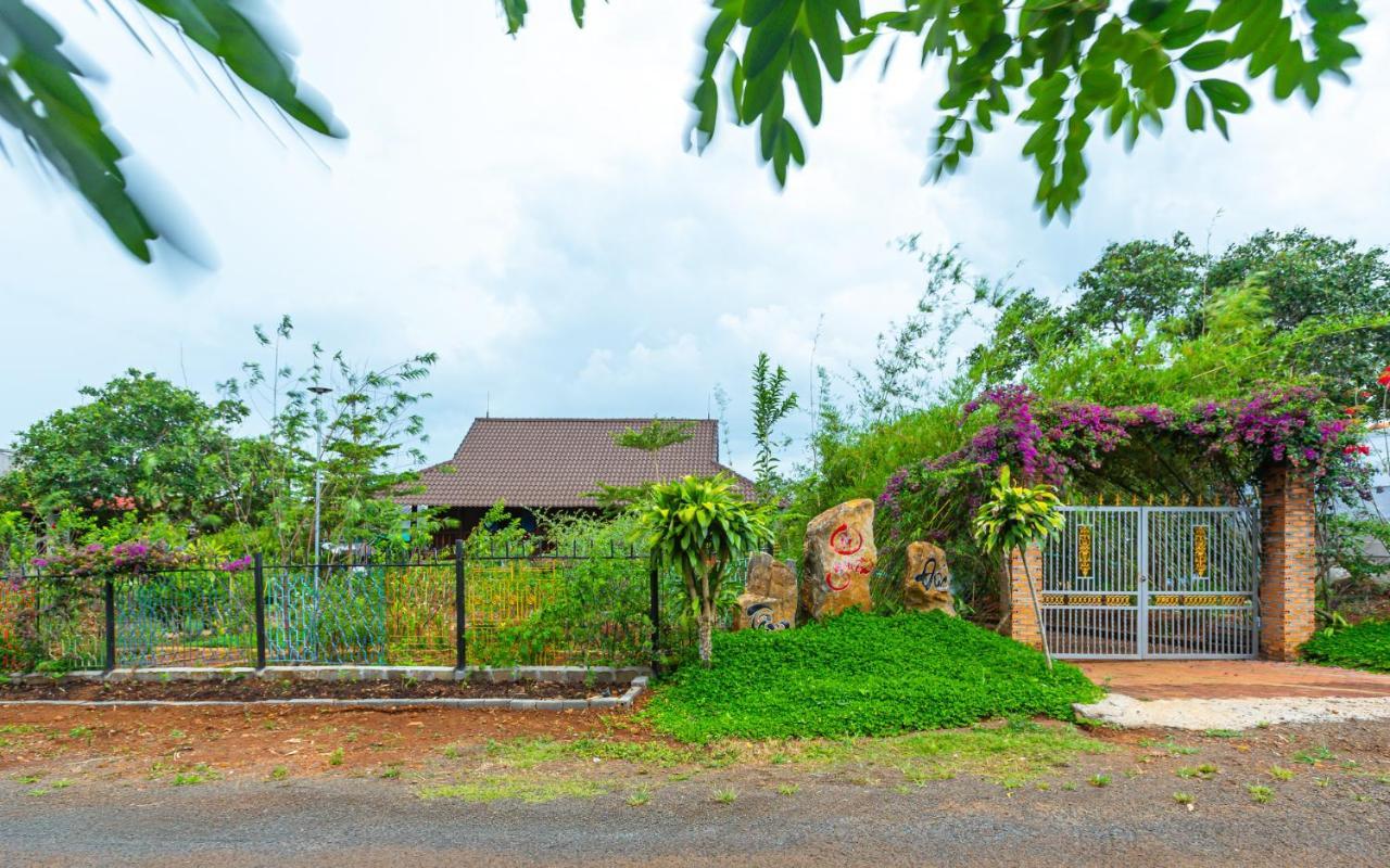 Phuong Nam Gia Trang Farmstay Gia Nghĩa Esterno foto