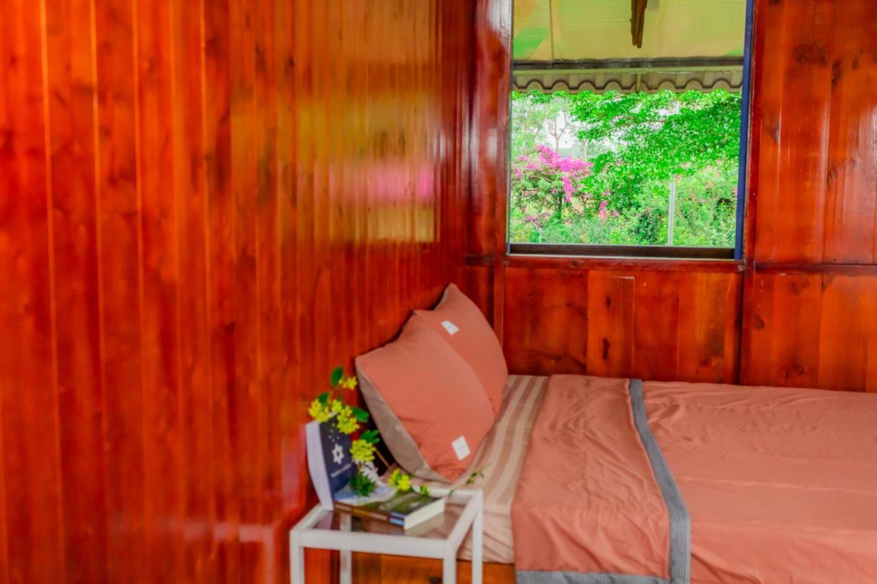 Phuong Nam Gia Trang Farmstay Gia Nghĩa Esterno foto